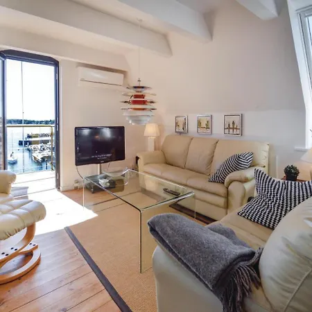 3 Bedroom Beautiful In Stevns Daire Rødvig