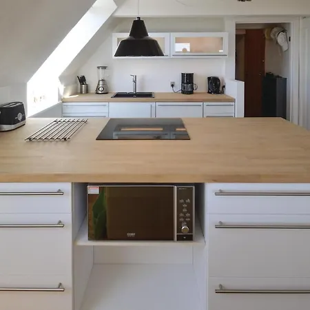 3 Bedroom Beautiful In Stevns Daire Rødvig